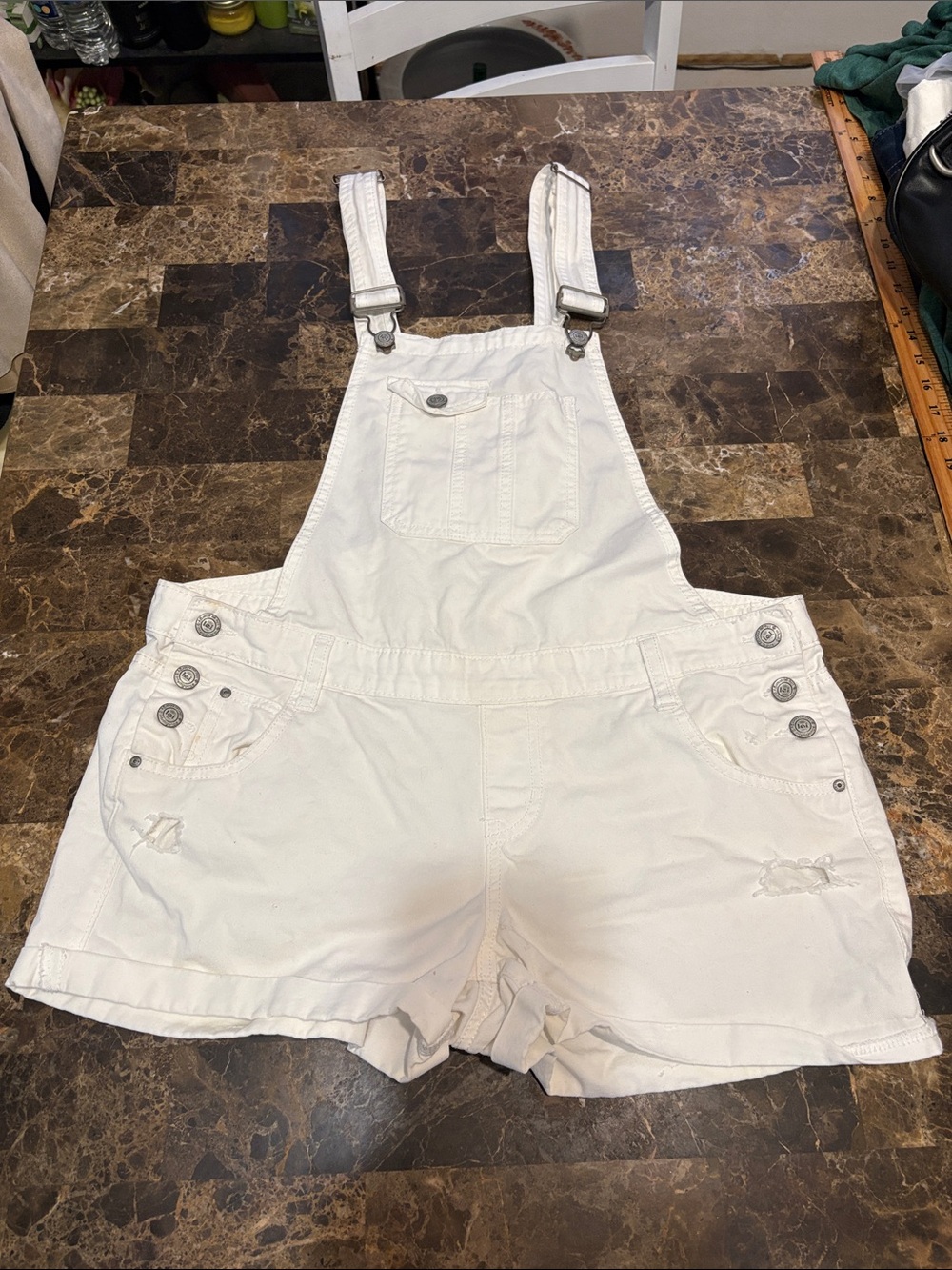 l.e.i. Jrs L White Overall Shorts Semi Distressed On Pockets Style Solange Lsz
